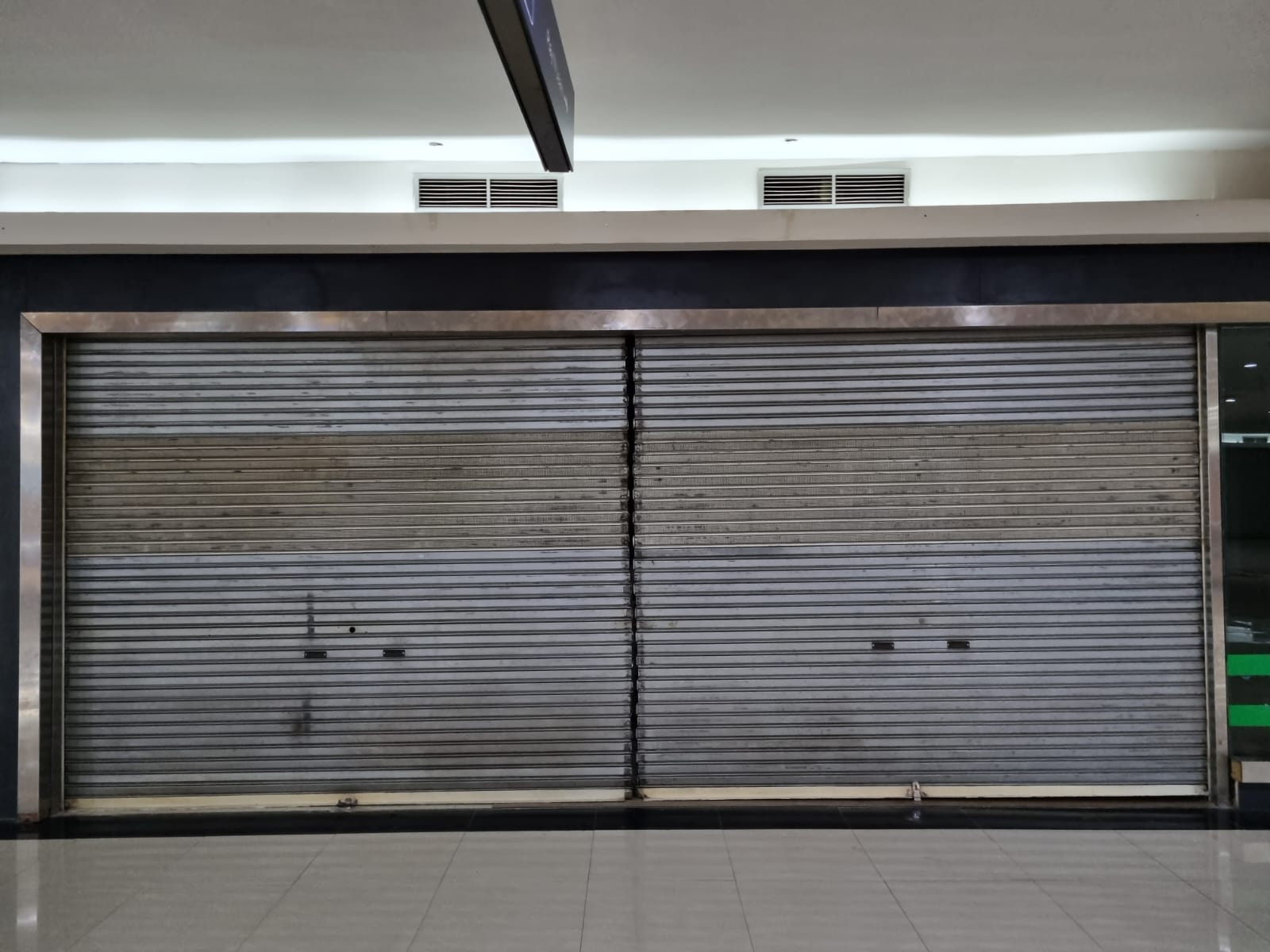 roling door area bandung